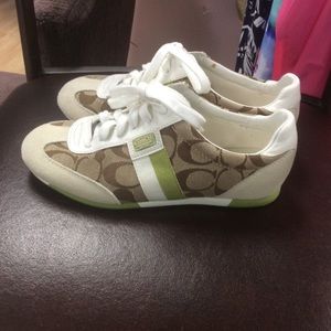 Coach leatherwear sneakers size US 5.5